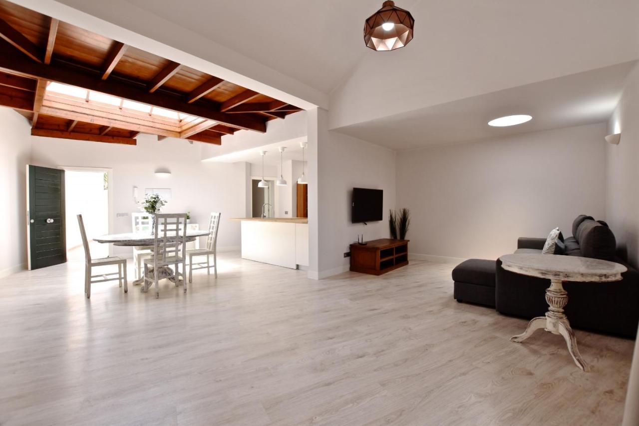 קוסטה טגוויסה Sunny Bungalow In Front Of The Sea 3 Bedrooms מראה חיצוני תמונה